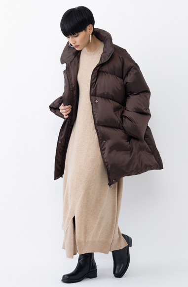 MIDDLE LENGTH DOWN COAT